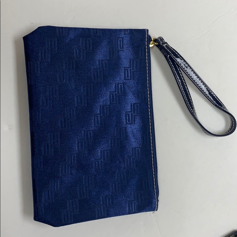 Estée Lauder makeup purse or wrist purse